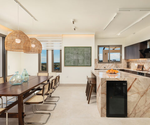 DINNING ΚΕΝΤΡΙΚΗ